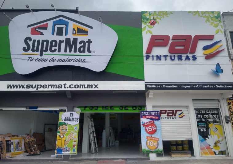 Imagen de fachada: Aplicación de marca en fachada